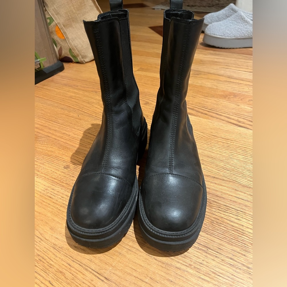 Sam Edelman Lug Boot